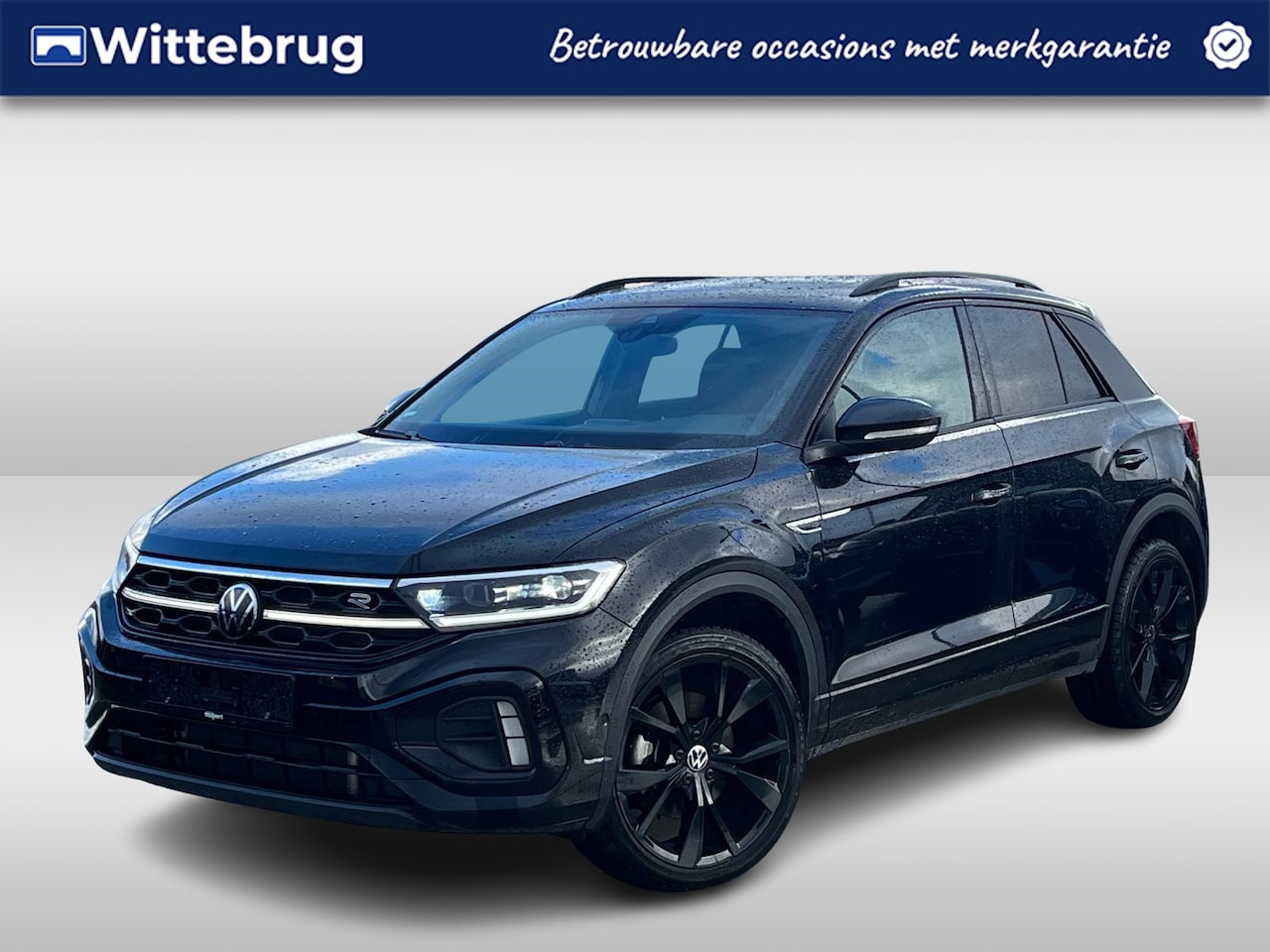 Volkswagen T-Roc - 1.5 TSI 150pk DSG R-Line / Black Style / PANODAK / NAVI / APP.Connect / CAMERA / Trekhaak - AutoWereld.nl