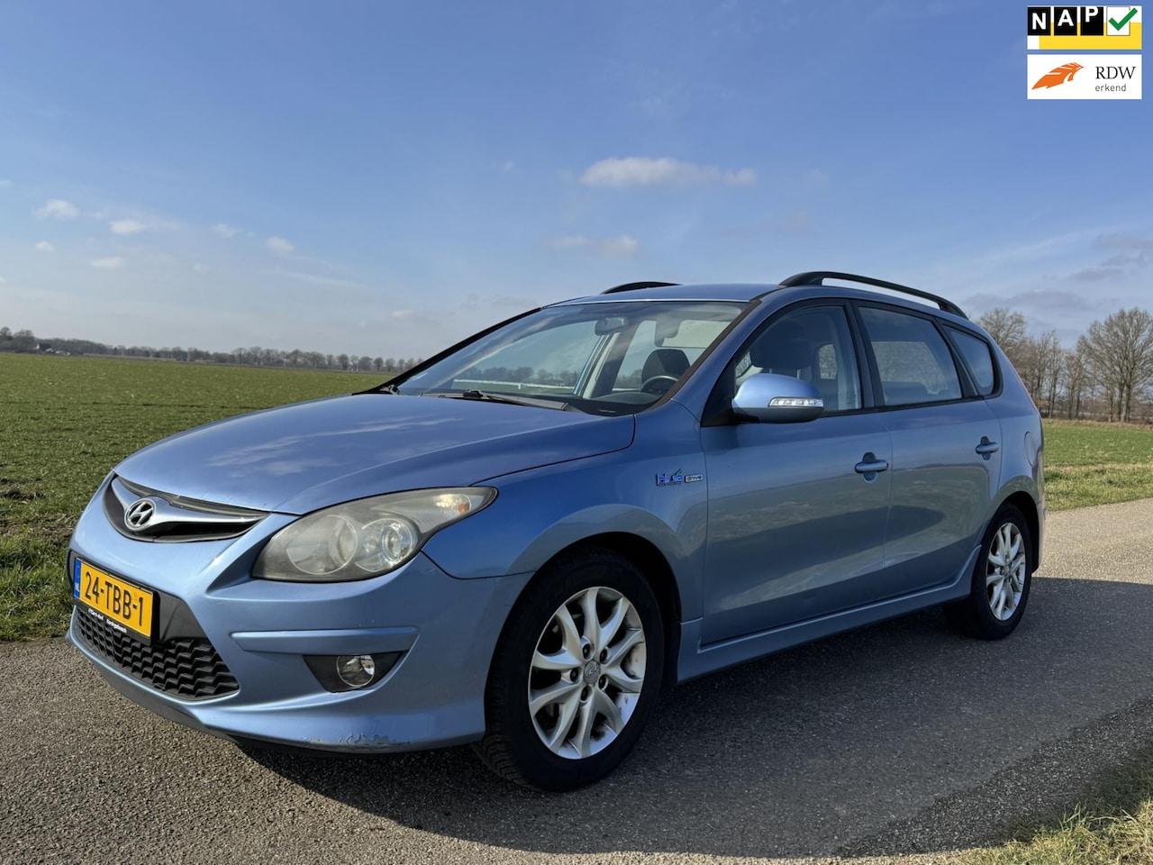 Hyundai i30 CW - 1.6i i-Motion|cruise control|airco| - AutoWereld.nl