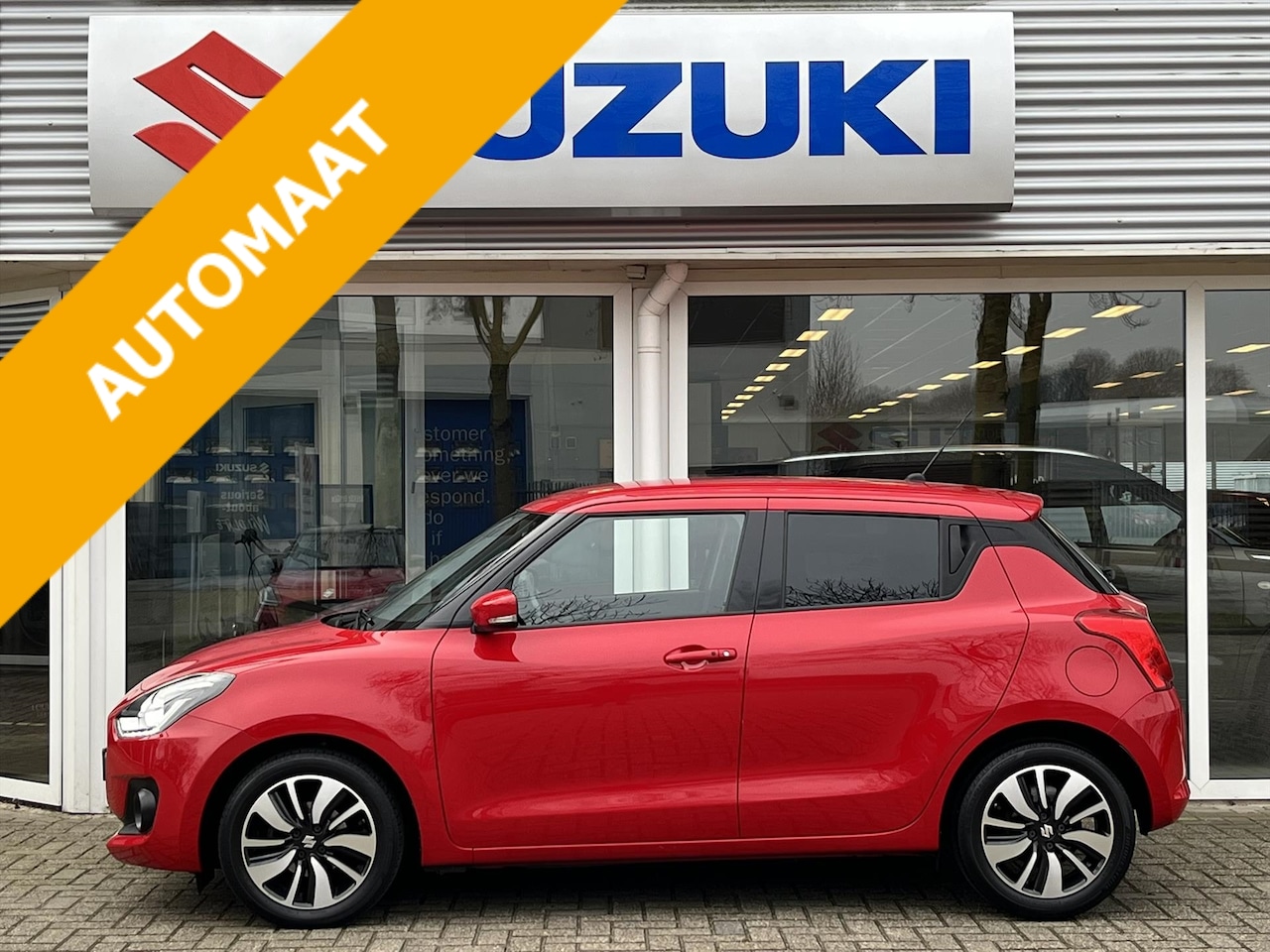 Suzuki Swift - 1.0 Boosterjet 112pk Stijl AUTOMAAT - AutoWereld.nl