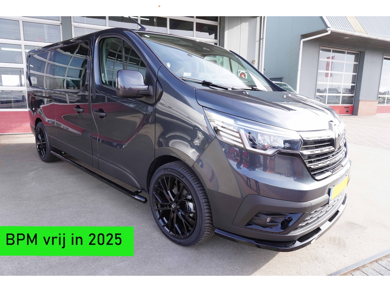 Renault Trafic - 2.0 Blue dCi 130PK T29 L2H1 Advance Dubbelcabine Blackout pakket nr.V129 | Airco | Cruise - AutoWereld.nl