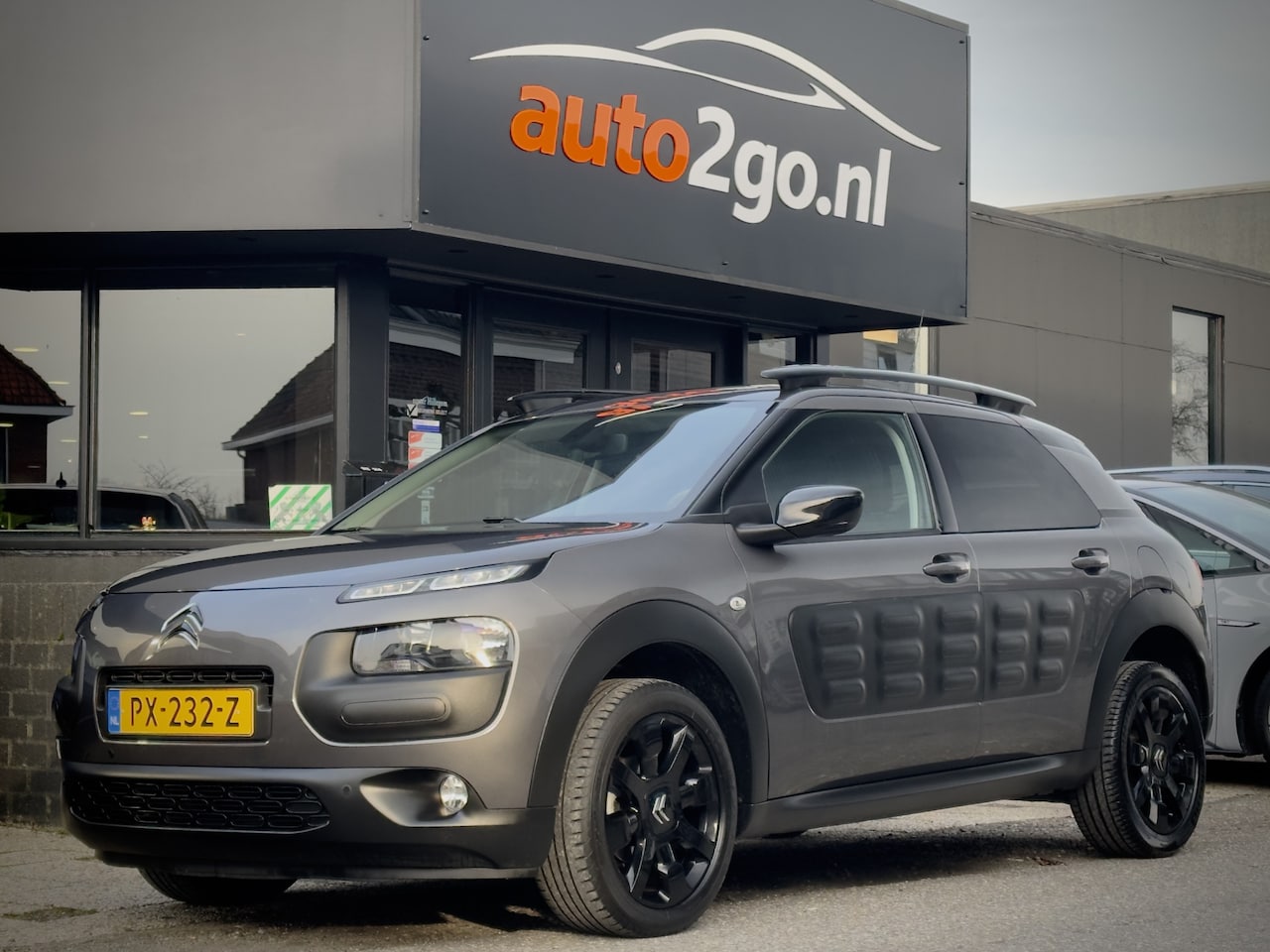 Citroën C4 Cactus - 1.2 AUT6 SHINE BLACK-EDITION NAVI CAMERA AIRCO LED LMV PDC - AutoWereld.nl