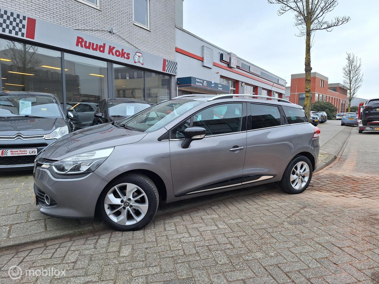 Renault Clio - 0.9 TCe LIMITED / 1e Eigenaar / Dealer onderhouden / - AutoWereld.nl