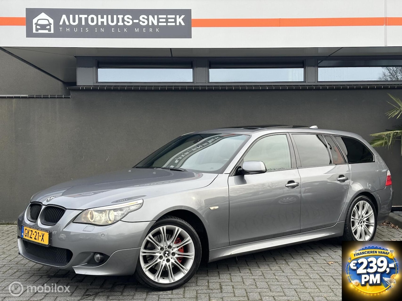 BMW 5-serie Touring - 525xi / M pakket / Pano / Full option - AutoWereld.nl