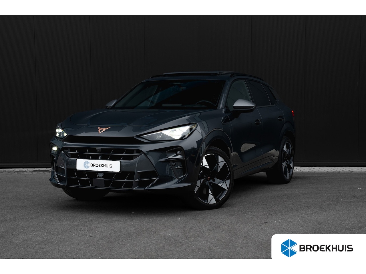 CUPRA Terramar - 1.5 TSI e-Hybrid 272pk VZ Performance | Trekhaak | Panoramdak | Sennheiser | Elektrische S - AutoWereld.nl