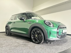 MINI Mini-Electric - Yours 33 kWh | lederen bekleding Yours | Panoramadak | HUD | Camera | ACC |LED Soh Waarde