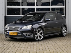 Ford Focus - 2.5-20V ST 226pk | NL auto | Navi | Airco | Recaro sportstoelen