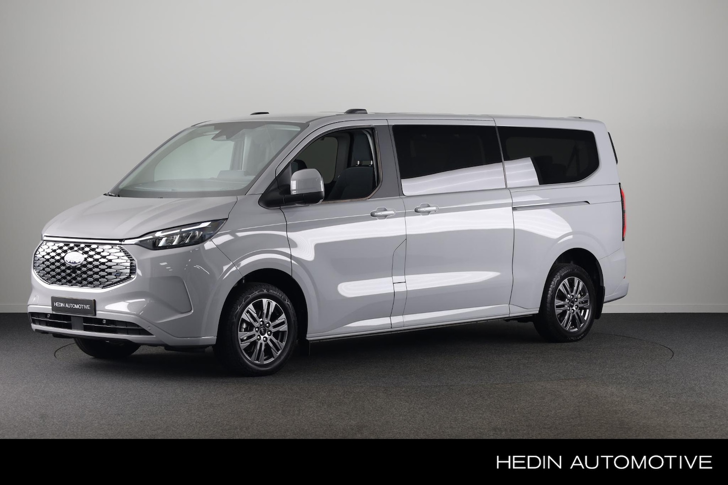 Ford Transit Custom - 340 2.5 PHEV L2H1 Limited KOMBI 9-Zits | Nieuw te bestellen! - AutoWereld.nl