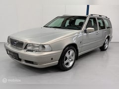 Volvo V70 - 2.4 Comfort AUTOMAAT / HISTORIE