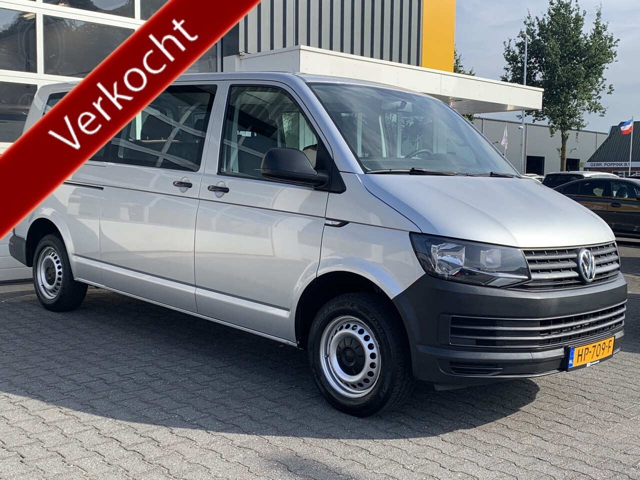 Volkswagen Transporter Kombi - 9 persoons 2.0 TDI L2H1 Climatic Cruise control PDC 102pk Combi Personenbus Passenger Groe - AutoWereld.nl