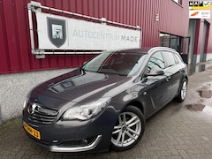 Opel Insignia Sports Tourer - 1.4 T EcoFLEX Business+ // Navi // Clima // Cruise control // PDC