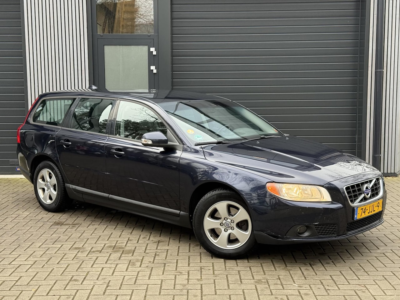 Volvo V70 - 2.4D Limited Edition 2.4D Limited Edition - AutoWereld.nl
