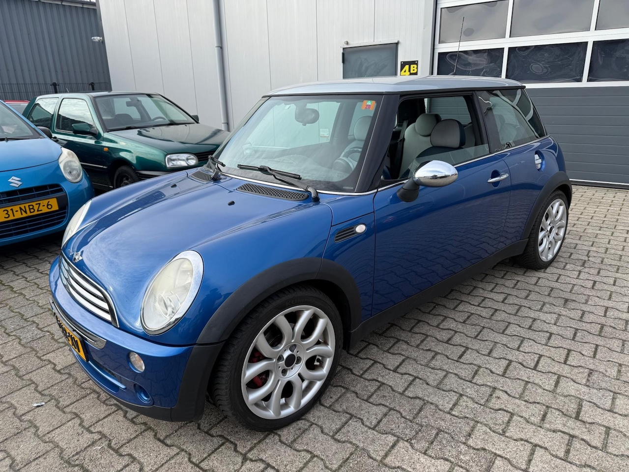 MINI Cooper - 1.6 Checkmate 2006 Airco Leder Stoelverwarming - AutoWereld.nl