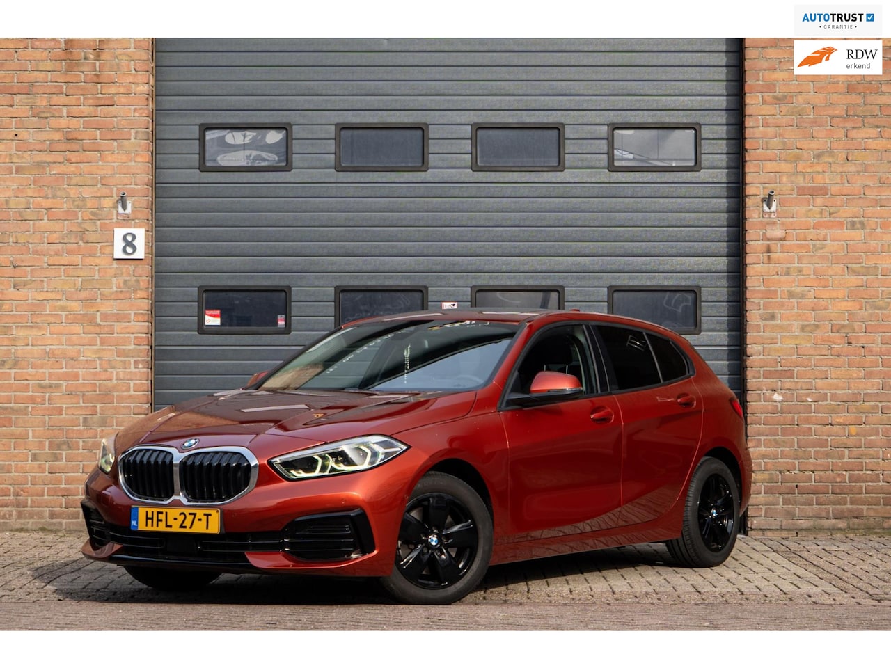 BMW 1-serie - 118i High Executive Pano automaat Sfeer / Virtual/| Carplay / Adaptive Cruise - AutoWereld.nl