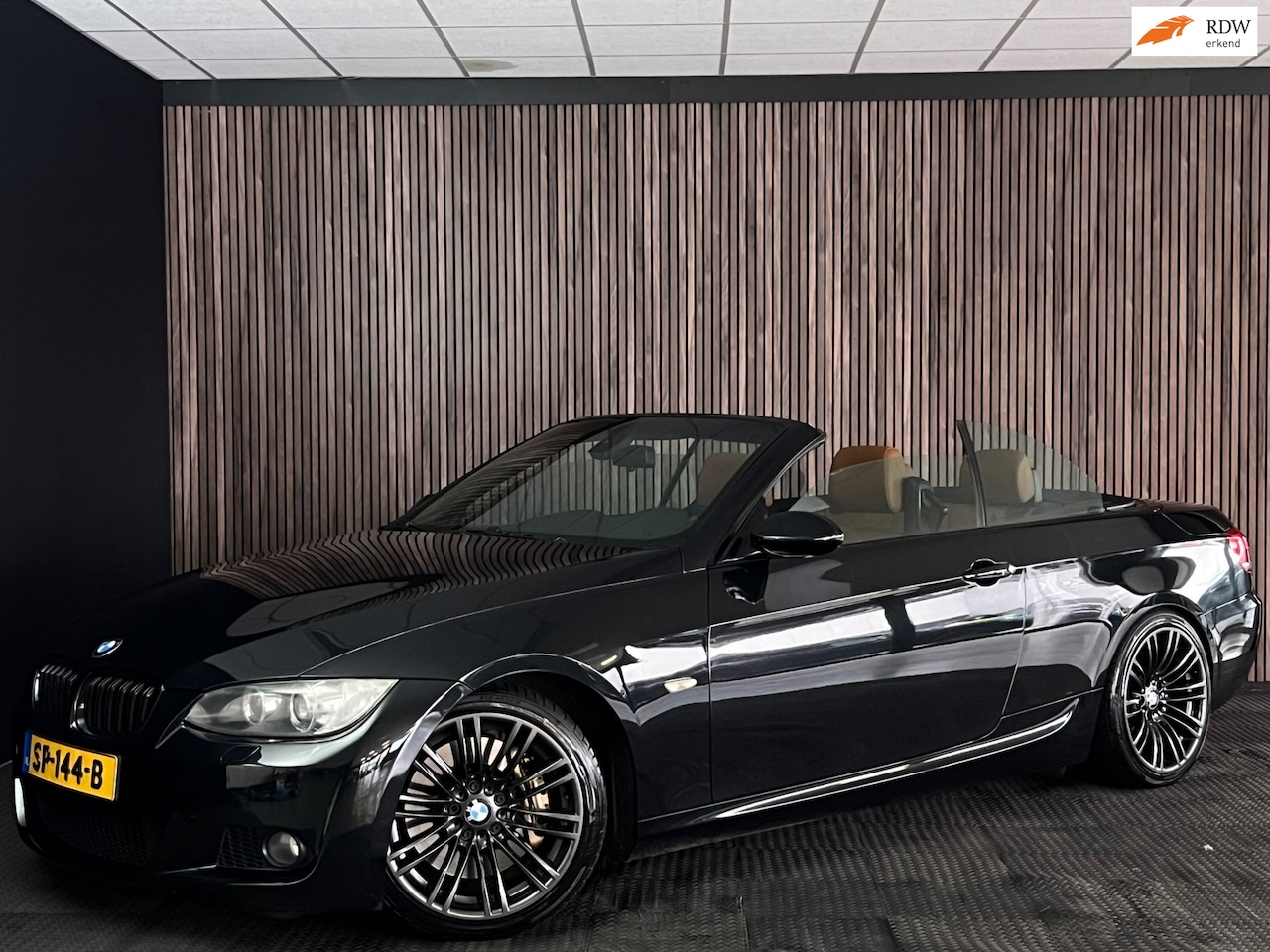 BMW 3-serie Cabrio - 335i VOL ONDERHOUD/STOELVERWARMING/MEMORY SEATS/CRUISE CONTROL/PDC - AutoWereld.nl