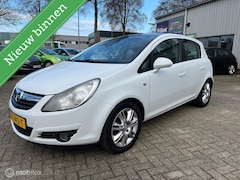 Opel Corsa - 1.2-16V Sport / Pano