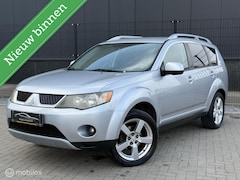 Mitsubishi Outlander - 2.4 Intense+ |AUT|4WD|7-persoons|NAP|