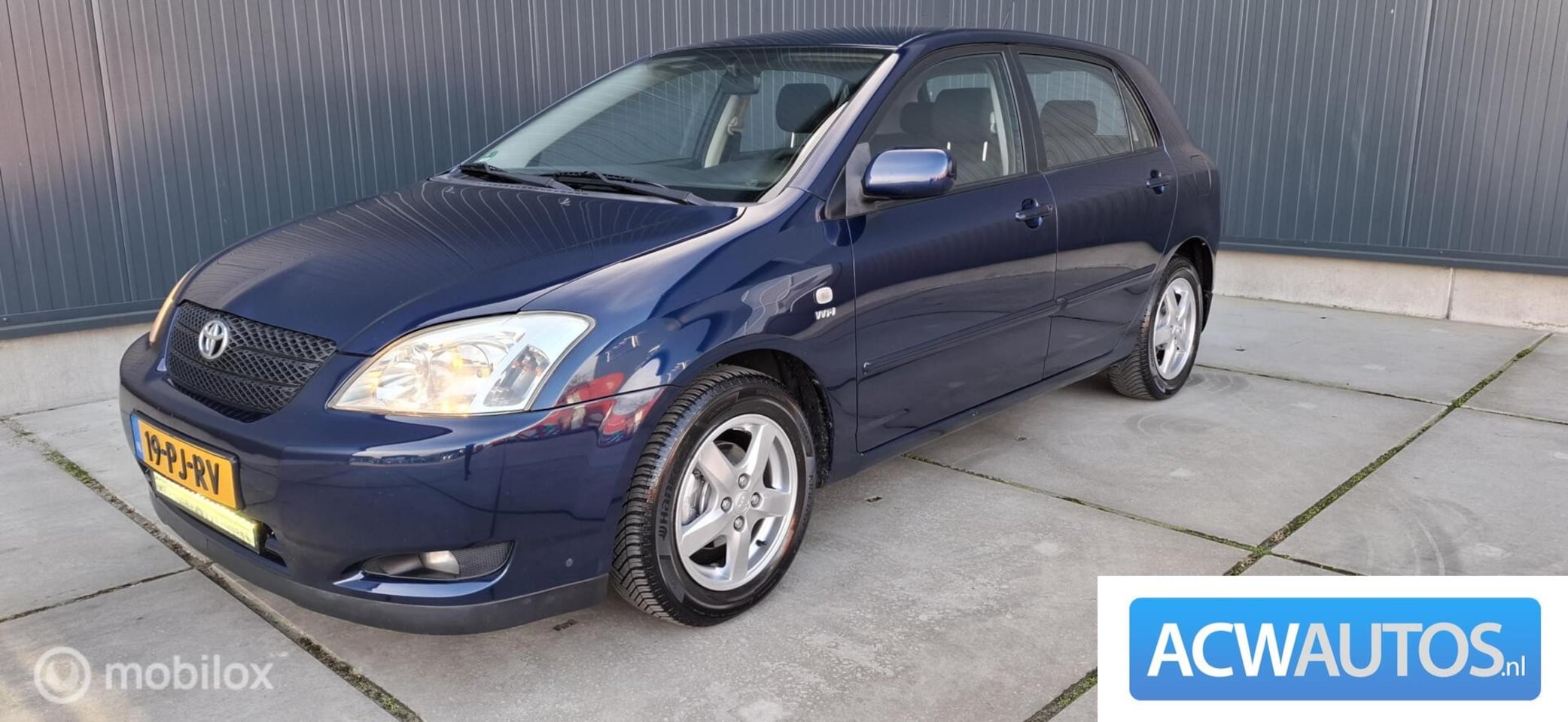 Toyota Corolla - 1.6 VVT-i Linea Sol 1.6 VVT-i Linea Sol - AutoWereld.nl