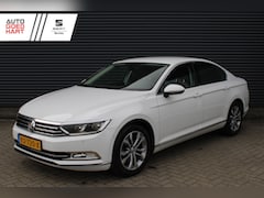 Volkswagen Passat - 1.4 TSI ACT Highline Leer/Alcantara Full-Led camera Carplay