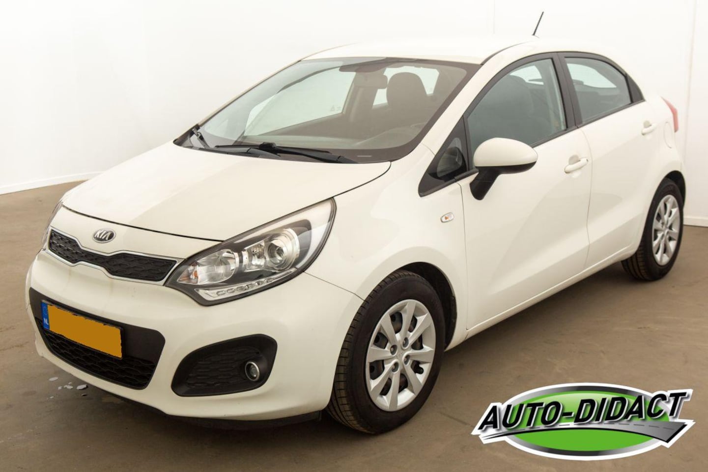 Kia Rio - 1.2 CVVT 74.500 km NAP Airco BusinessLine - AutoWereld.nl