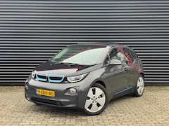 BMW i3 - Comfort Advance 22 kWh | 81%SOH | PANO | Leder | Hout | Camera | ACC | 19” LMV | Parkeerse