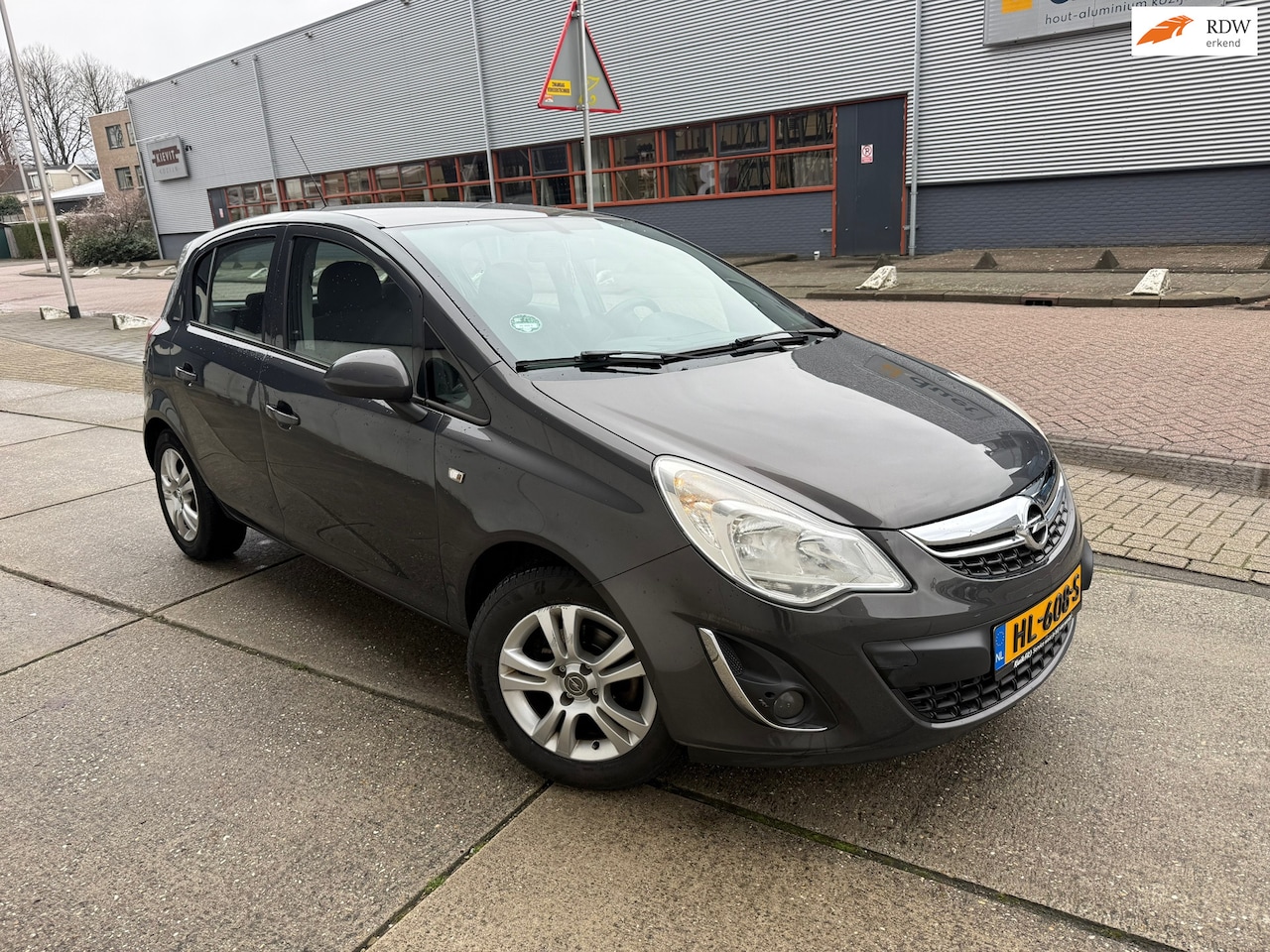 Opel Corsa - 1.2-16V Design Edition AIRCO APK 5 DR - AutoWereld.nl