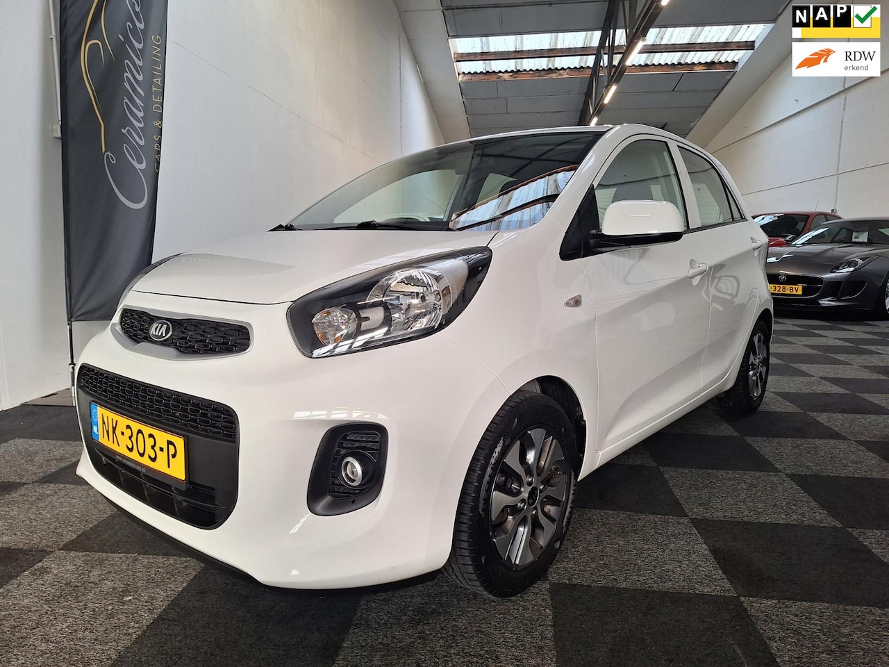 Kia Picanto - 2017. ComfortPlusLine Navigator 66.000 km NAP. - AutoWereld.nl