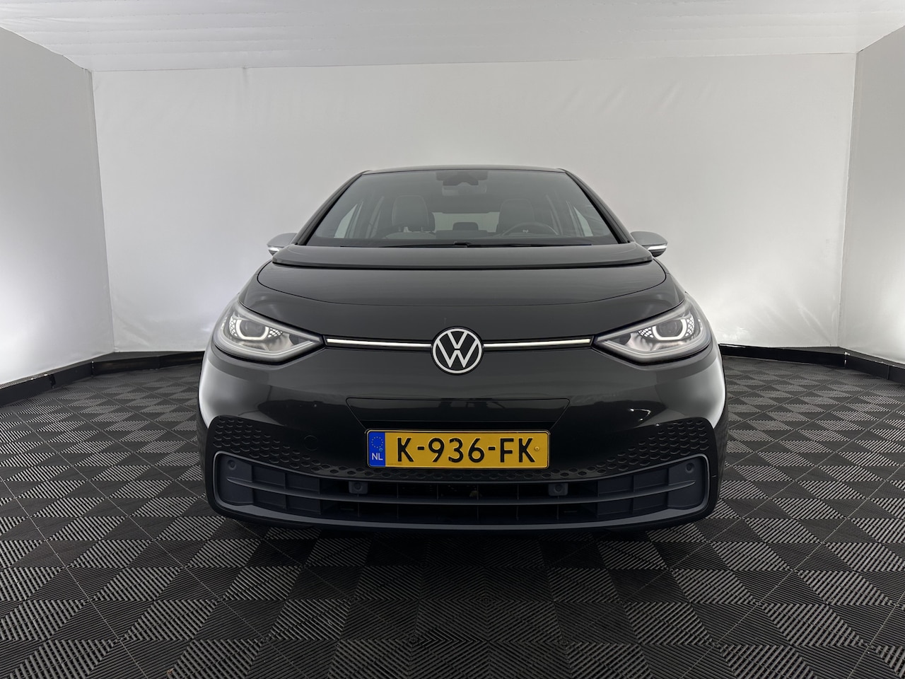 Volkswagen ID.3 - First Max 58 kWh [ 3-Fase ] {SOH-87%} (INCL.BTW) *PANO | HEAD-UP | ADAPTIVE-CRUISE | FULL- - AutoWereld.nl