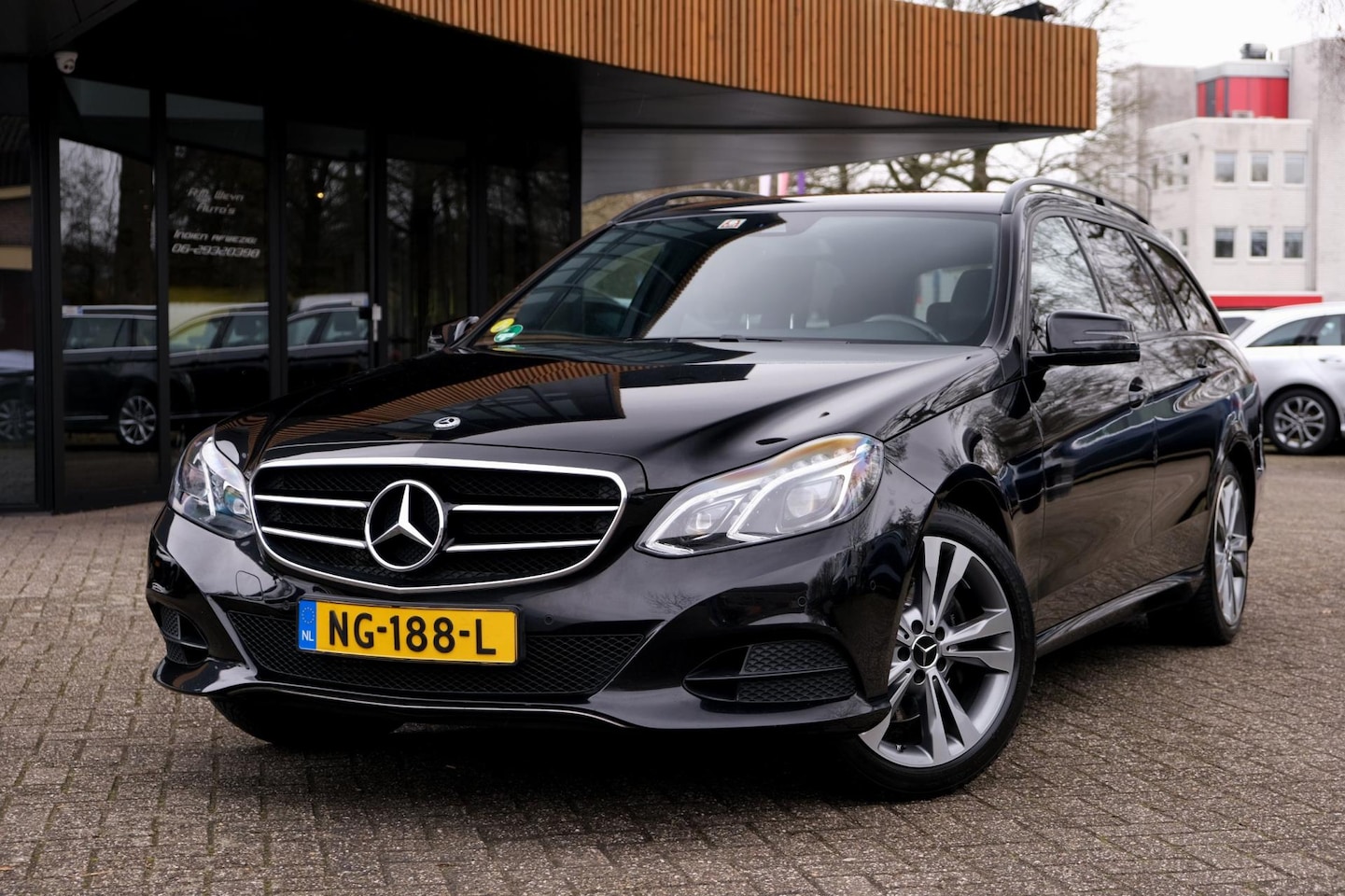Mercedes-Benz E-klasse Estate - 300 Ambition Avantgarde|Rijklaar!|HarmanKardon|Stoelverwarming| - AutoWereld.nl