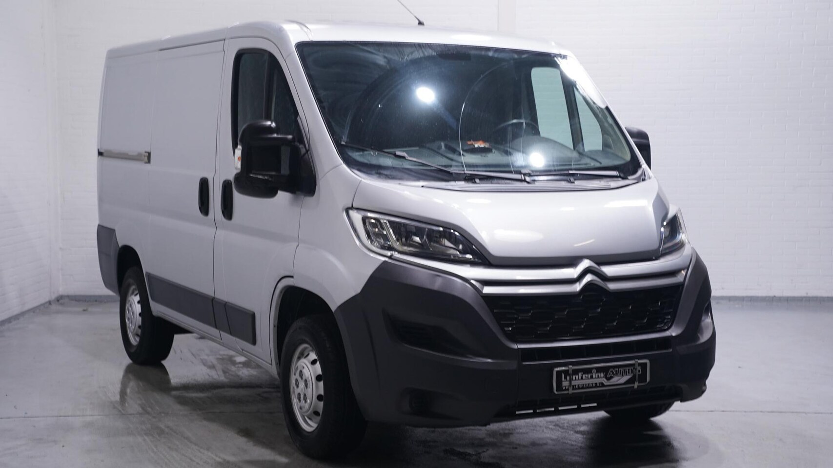 Citroën Jumper - 2.0 HDI 130 pk L1H1 2x Schuifdeur, Airco, Cruise Control, Bluetooth, PDC achter, 3-Zits - AutoWereld.nl