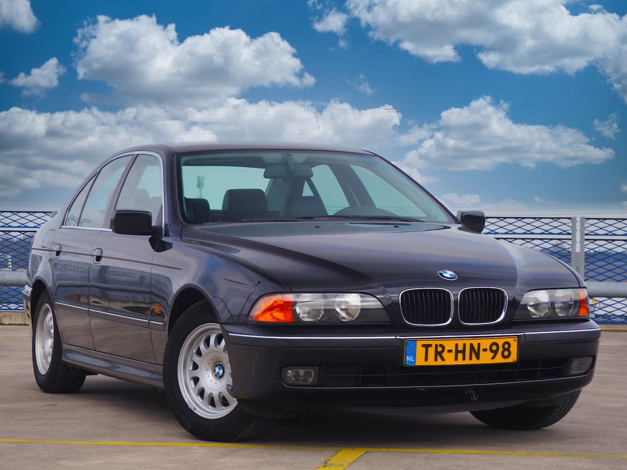 BMW 5-serie - 523i Executive - 2e EIGENAAR - NAP - YOUNGTIMER - AutoWereld.nl