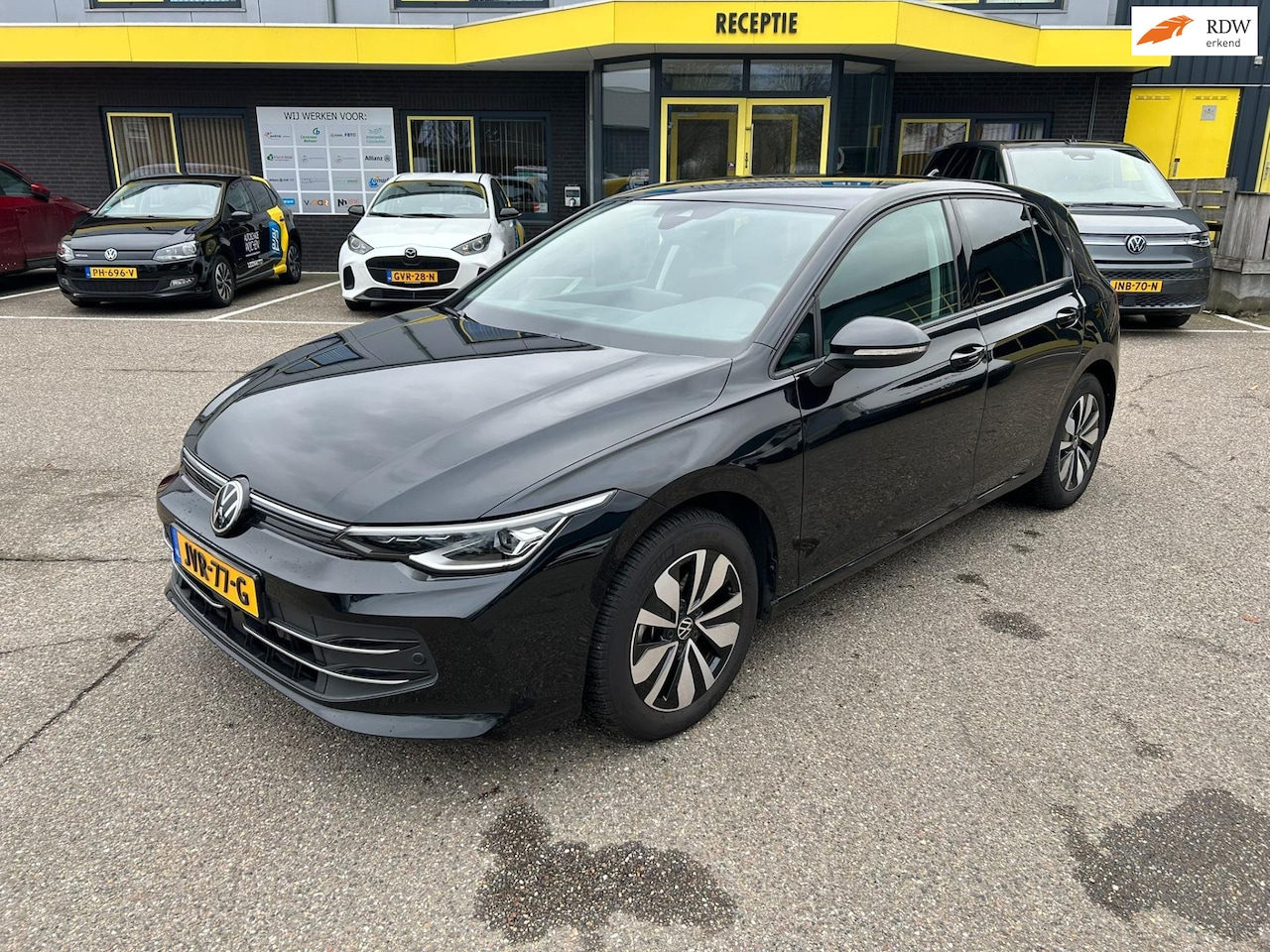 Volkswagen Golf - 1.5 eTSI Oranje Edition 1.5 eTSI Oranje Edition - AutoWereld.nl