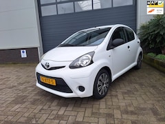 Toyota Aygo - | 1.0 VVT-i Comfort | Airco | Elektrische ramen |