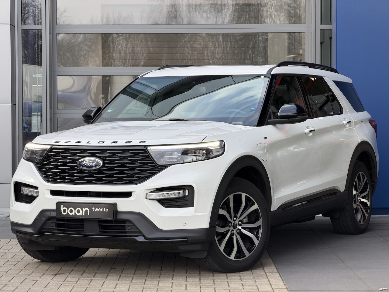 Ford Explorer - 3.0 V6 EcoBoost PHEV ST-Line | Trekhaak | Pano dak | Garantie t/m 07-2028 | Stoelventilati - AutoWereld.nl