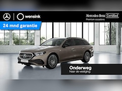 Mercedes-Benz E-klasse Estate - 300 e AMG Line | Premium | Panoramadak | Trekhaak | Night pakket | 20 inch | Digital light