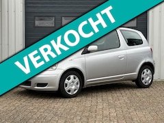 Toyota Yaris - 1.3 VVT-i Sol 2e EIG / AUTOMAAT / AIRCO / NAP