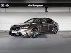 BMW M5 - Sedan M5 Individual Sepang Brons | Keramische remmen | Trekhaak