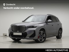 BMW iX1 - eDrive20 67 kWh | M-Sport Pro | Stoelverstelling elektrisch | Harman Kardon | Panoramadak