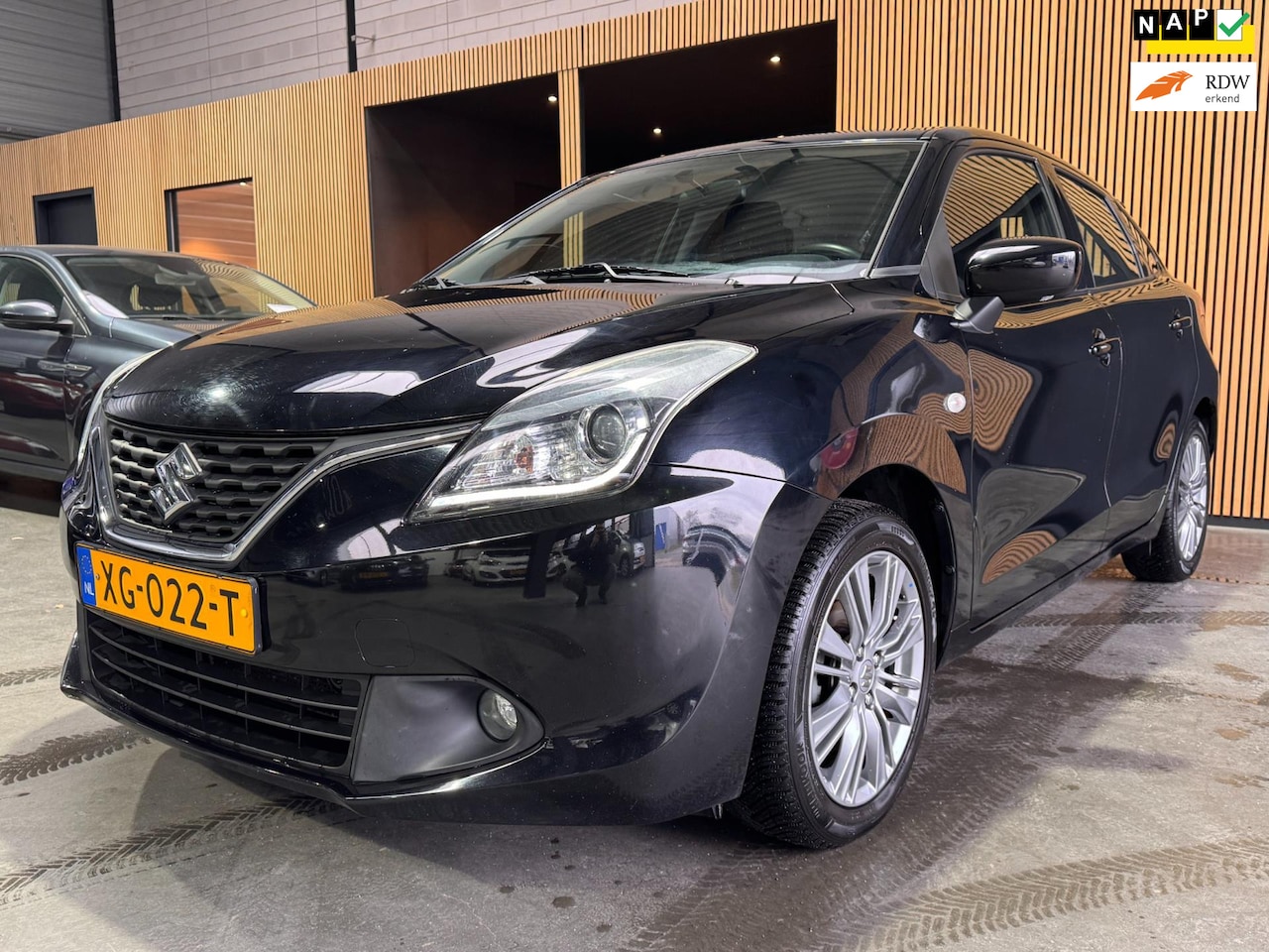 Suzuki Baleno - 1.2 Exclusive Automaat Airco|Stoelverw.|Trekhaak|NAP - AutoWereld.nl