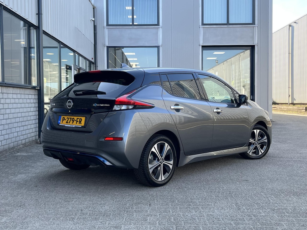 Nissan LEAF - Tekna 40 kWh | NL Auto/SOH 98%/Voll.Historie/Leder/Navi/Bose Audio/360° Camera/Adapt.Cruis - AutoWereld.nl