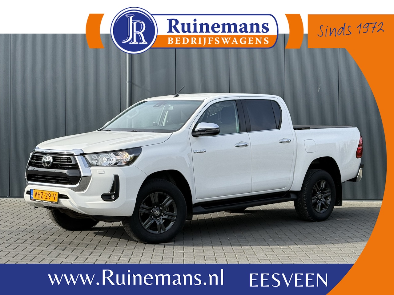 Toyota HiLux - 2.4 D-4D AUTOMAAT / 4x4 / 1e EIG. / 3.500 KG AHG / CAMERA / TREKHAAK / ECC / CRUISE / CARP - AutoWereld.nl