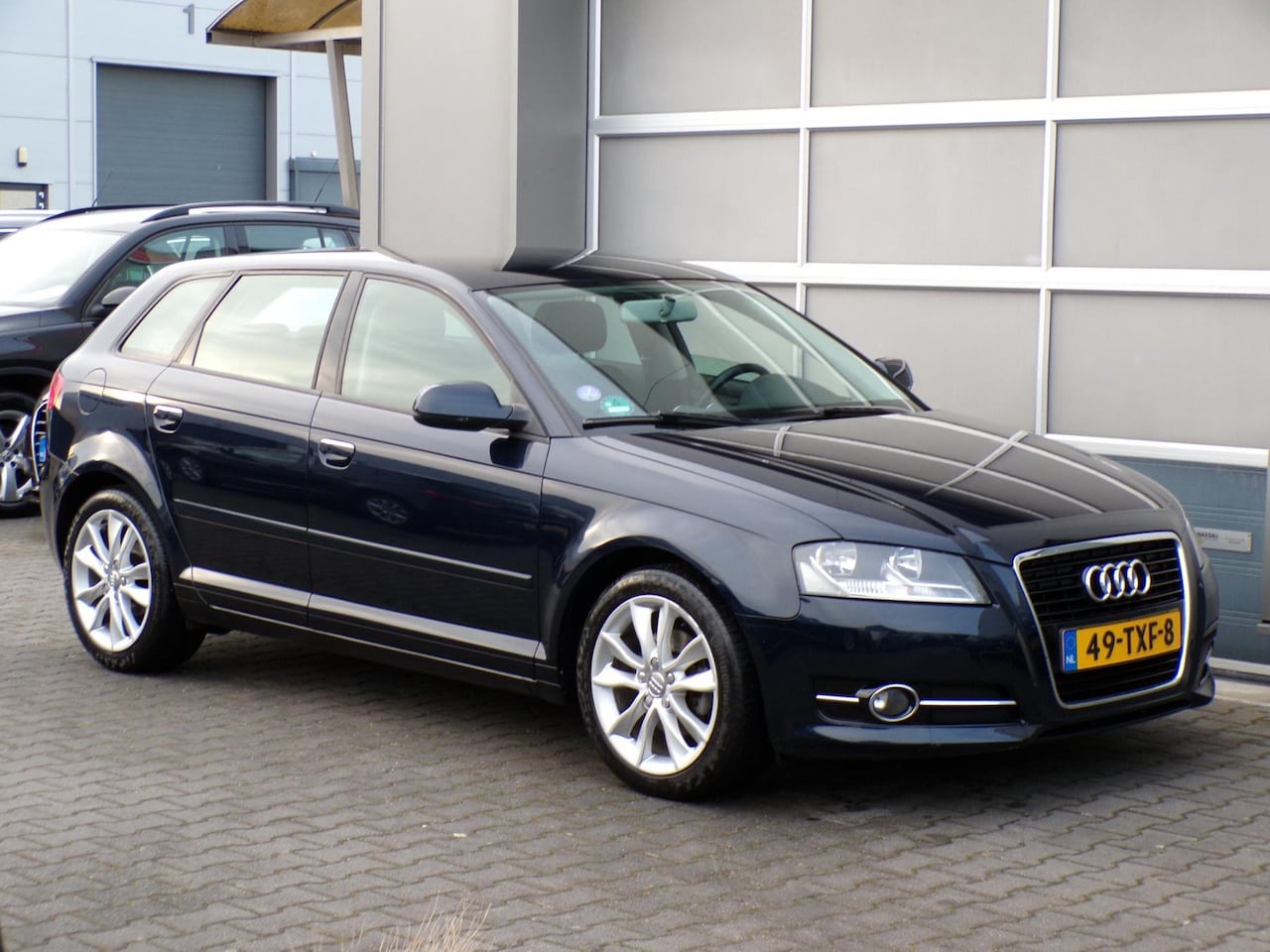Audi A3 Sportback - 1.8 TFSI Ambition Business Edition|Cruise - AutoWereld.nl