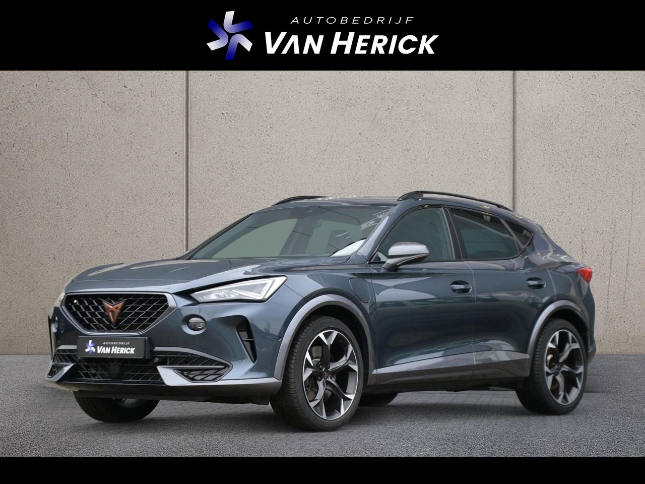 CUPRA Formentor - 1.4 e-Hybrid VZ Performance 245PK | Panoramadak | Trekhaak | Achteruitrijcamera - AutoWereld.nl