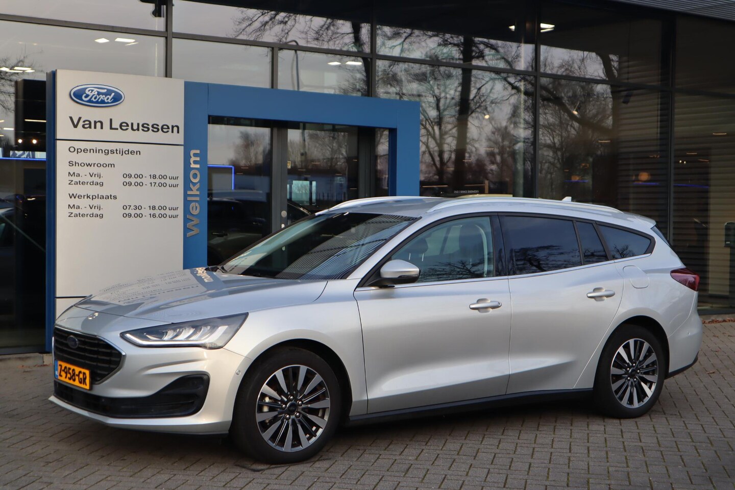 Ford Focus Wagon - 125PK HYBRID TITANIUM-X VIRTUAL-COCKPIT B&O AUDIO CLIMA P-SENSOREN 17"LMV LED CAMERA WINTE - AutoWereld.nl