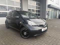 Toyota Aygo - 1.0-12V/ AIRCO / BLACK EDITION