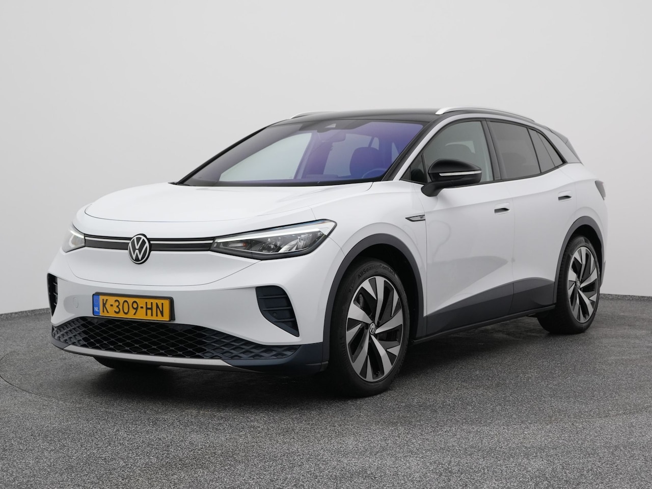 Volkswagen ID.4 - First 77 kWh | CAMERA | ADAPTIVE | STOEL- EN STUURVERW. | TREKHAAK - AutoWereld.nl