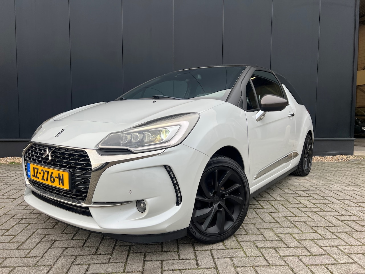 DS 3 - 1.2 Sport Chic '16 Leer/Navi/LmvZrMooi!!! - AutoWereld.nl