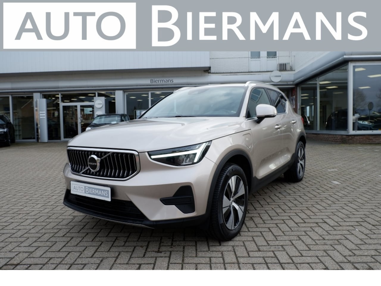 Volvo XC40 - 1.5 T5 Core / INCL. 12 mnd BOVAG / Keyyless / E.Achterklep - AutoWereld.nl