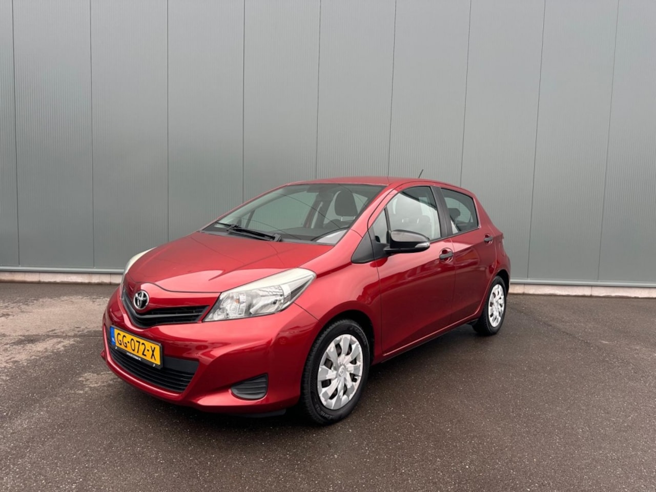 Toyota Yaris - 1.0 VVT-i Comfort AIRCO | ONDERHOUDSBOEKJE ! - AutoWereld.nl