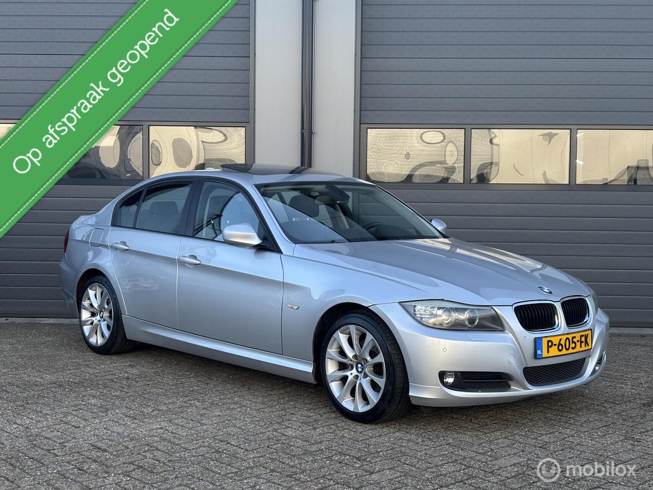 BMW 3-serie - 318i High Executive Leer/Schuifdak/AUTOMAAT - AutoWereld.nl