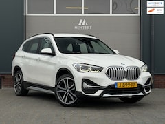 BMW X1 - SDrive18i/140pk High Executive|2019|Automaat|Dealer|Trekhaak|Camera|Leder|Stoelverw.|19"LM